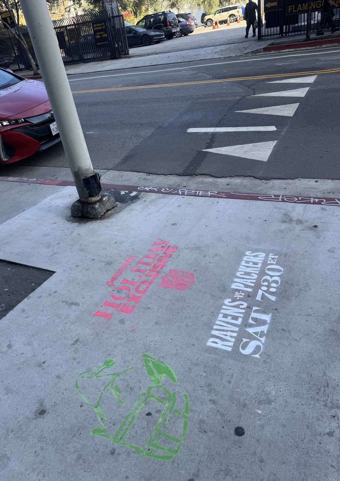 Stencil 16.2 Bar Flamingo Arts District